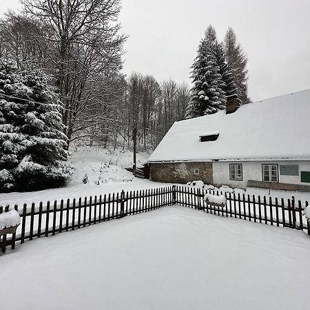 Chalupa Šárka Dolni Dvur Exterior foto