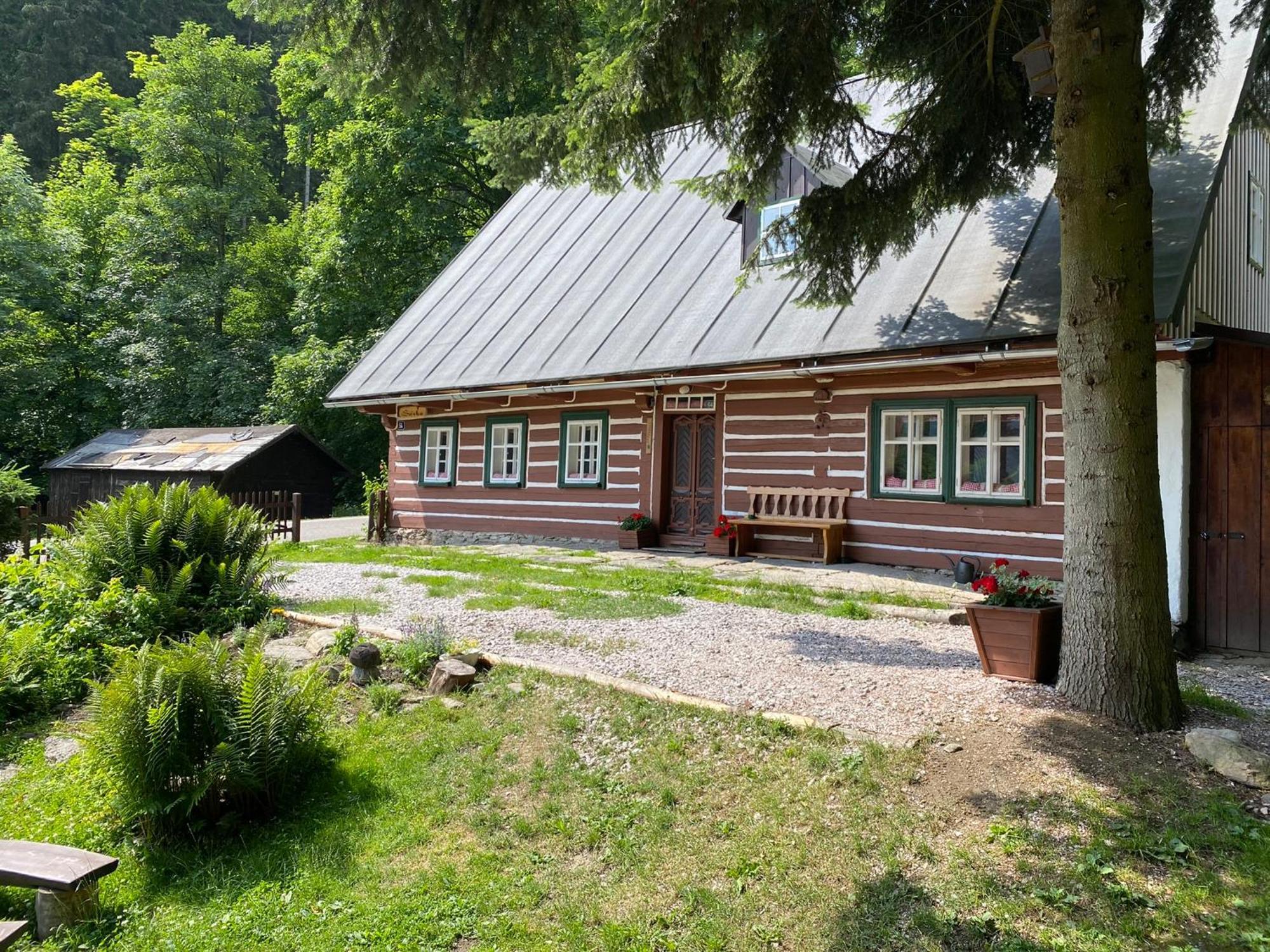 Chalupa Šárka Dolni Dvur Exterior foto